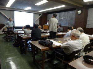 質疑応答の様子。